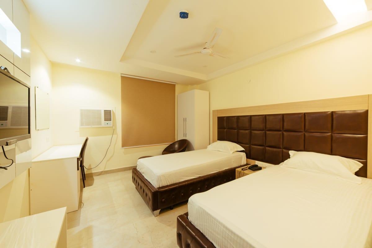 Radical Palace Hotel And Restaurant Lucknow Luaran gambar