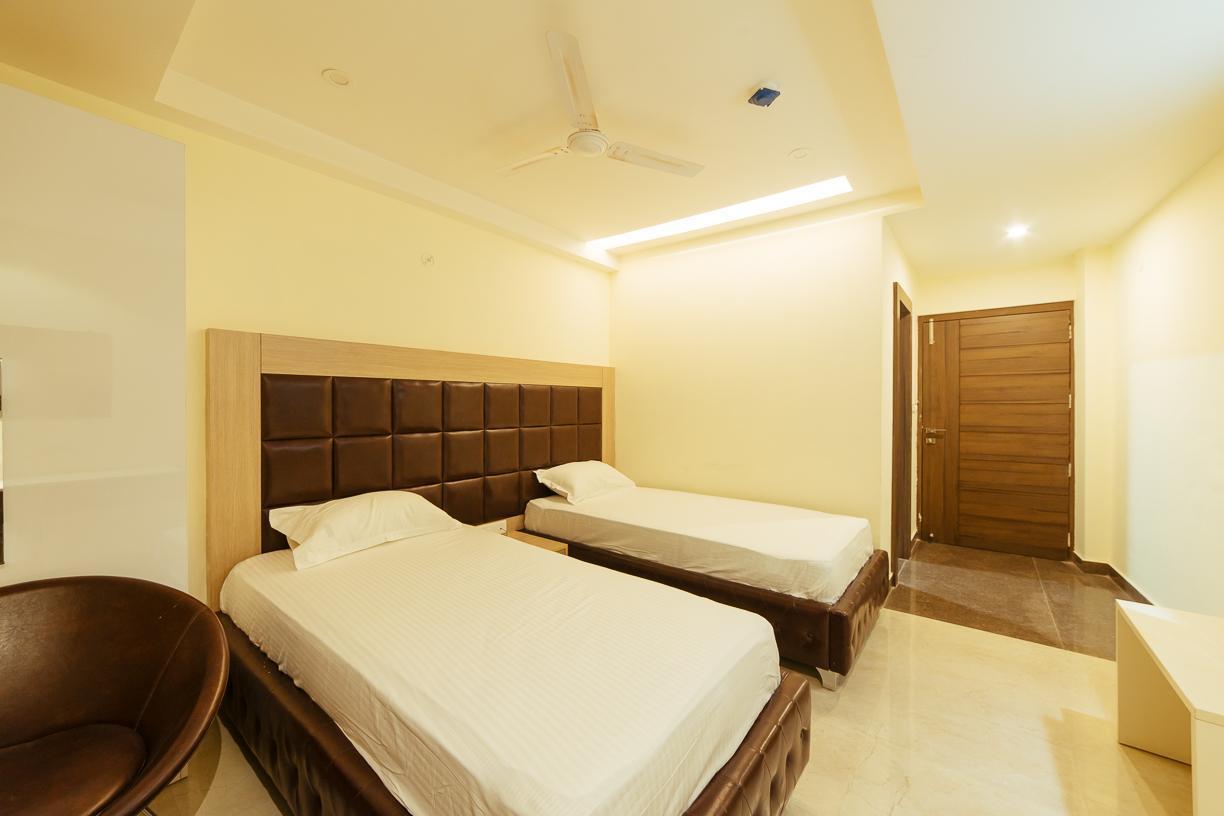 Radical Palace Hotel And Restaurant Lucknow Luaran gambar